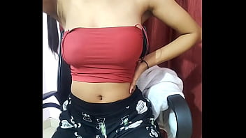 Desi Babe’s Steamy Live Cam Show