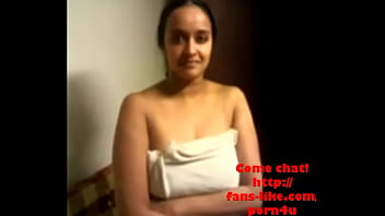 Desi Bhabhi Flaunts Her Luscious Curves Naked
