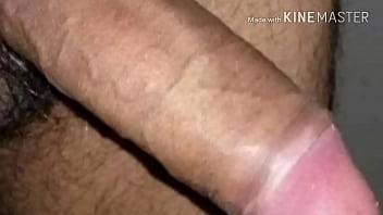 Secret Toilet Encounter: Indian Men’s Steamy Piss Play