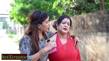Seductive Bhabhi Fulfills Her Desires With The Village Doctor