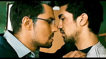 Sizzling Bollywood Star Randeep Hooda’s Steamy Same-sex Lip Lock