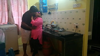 Bengali Bhabhi’s Wild Kitchen Romp With Intense Hardcore Action