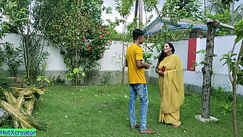 Desi Bhabhi’s Steamy Affair With A Young Stranger – Fill Her Deep!