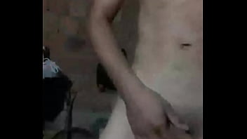 Smooth Young Guy Jerking Off Live On Cam4
