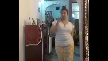 Seductive Indian Bhabi Flaunts Her Curves In A Sizzling Bigo Live Show