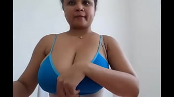 Busty Bhopali Beauty Flaunts Her Curves On Cam