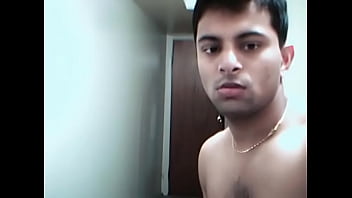 Hot Indian Studs Live On Cam Seducing And Stroking