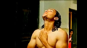 Sexy South Indian Star’s Steamy Nude Scenes