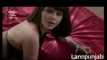Sensual Bollywood Beauty