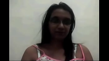 Homely Hyderabadi Indian Lady Strips Completely On Camera – Day 1