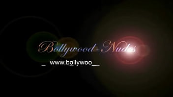 A Yearning Indian Beauty’s Solitary Pleasure