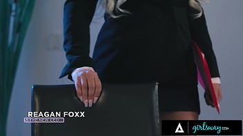 Milf Reagan Foxx’s Insatiable Craving For Mature Pussy: A Sizzling Compilation With India Summer, Katie Morgan, And Bridgette B