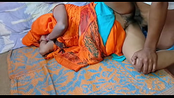 Desi Bhabhi’s Wild Ride: Indian Couple’s Steamy Xvideo Adventure