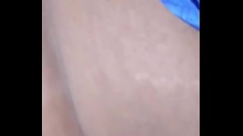 Desi Aunty’s Deep Navel