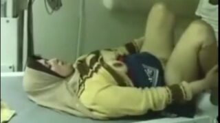 Mature Muslim Aunty’s Pussy Gets A Thorough Medical Examination In Leaked Mms