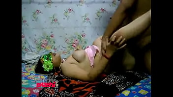 Velamma Bhabhi: A Desi Milf’s Deep Throat And Missionary Fuck – Watch Indian Porn