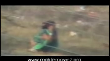 Desi Babes Taking Dirty Dumps In The Open