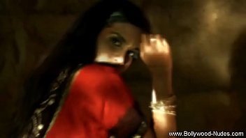 Sultry Moves Unleashed: My Indian Dance Fantasy Comes Alive