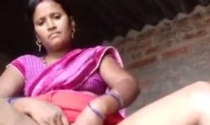 Hot Country Mama Flashing Her Sweet Pussy