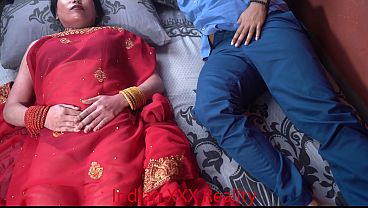 Indian Stepmom Seduces Stepson In Hindi Xxx