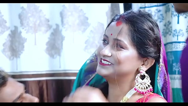 Intimate Desires: Sensual Indian Bhabhi’s Gentle Lovemaking With Husband In Traditional Sari – Hindi Audio