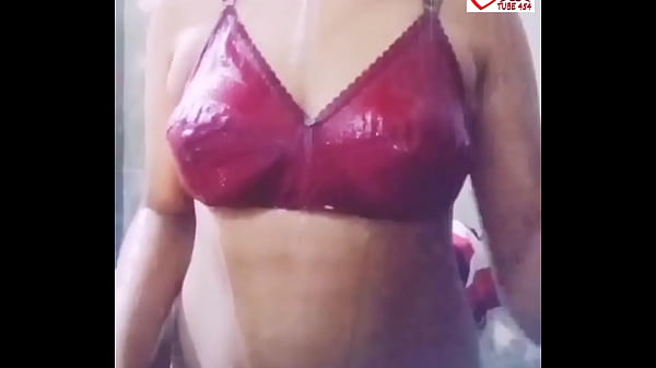 Desi Babe’s Spicy Shawar And Fingering Action