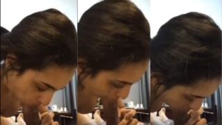 Naughty Indian Secretary Gives Her Boss A Deep Throat Blowjob