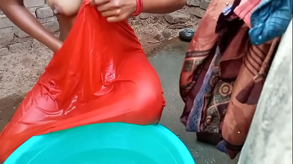 Sizzling Rati’s Steamy Shower Whispers In Hindi