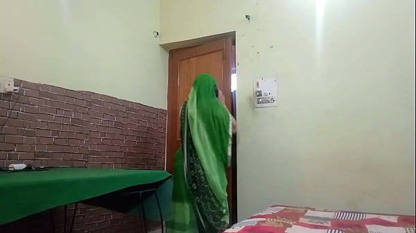 Desi Delivery Slut Gets Pounded In Raw Hindi Xxx