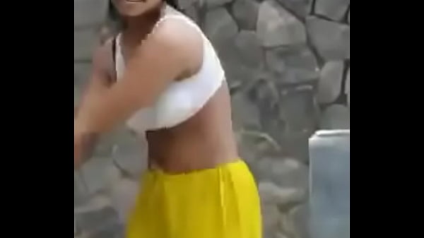 Sizzling Desi Temptress Moves 02