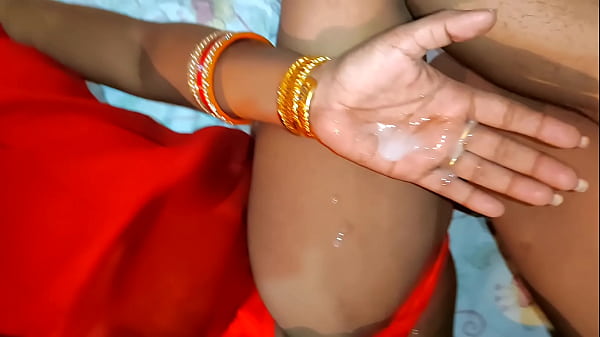 Desi Xxx’s New Hard Anal Debut In Hindi, She Moans Softly While Getting Pounded In The Car