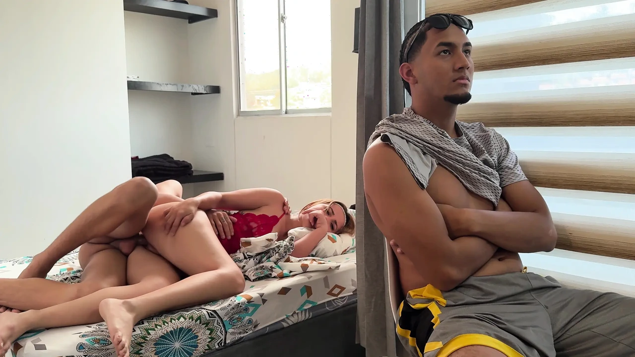 I Take Advantage Of The Fact That My Husband’s Cuckold Is Distracted So That My Stepson Can Fuck Me By The Rich Ass.