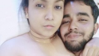 Hot Indian Couple’s Steamy Nude Mms Clip