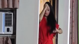 Sultry Indian Sister-in-law Gets Steamy With Her Husband’s Brother In The Tub