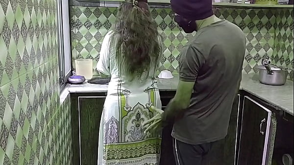 Spicy Desi Bhabhi Gets Nailed In The Kitchen While Cooking – Hindi Moans