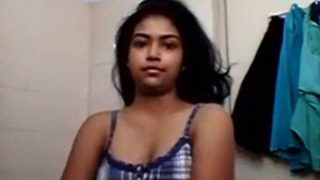 Check Out This Kannur Malayali Girl’s Hot Naked Selfie Video