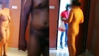 Naked Milf Opens Door For Delivery Guy In Desi Porno Clip