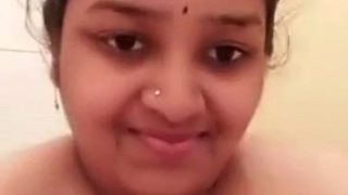 Watch Boudi Get Completely Naked – Hot Video