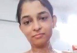 Check Out This Hot Video Of A Mumbai Girl Getting Naked And Soaping Up In The Shower