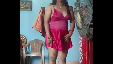 Indian Desi Stepmom Giving That Sexy, Horny Look